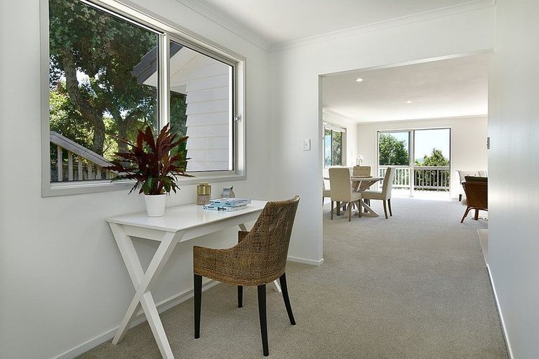 Photo of property in 966b Whangaparaoa Road, Manly, Whangaparaoa, 0930