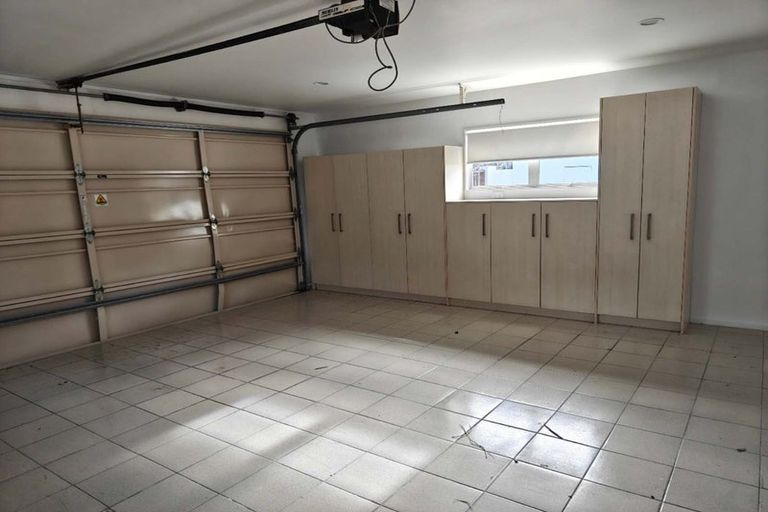 Photo of property in 42 Sharon Road, Waiake, Auckland, 0630