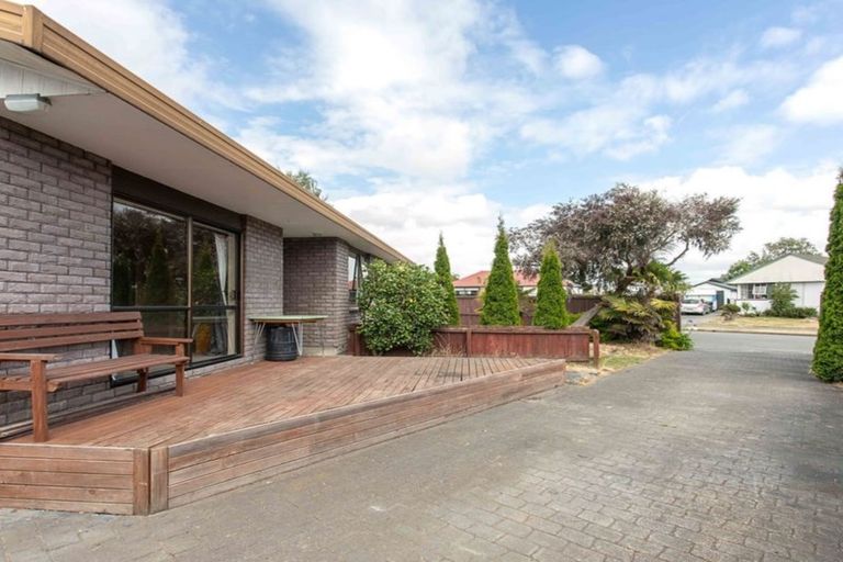 Photo of property in 2 Giles Place, Shirley, Christchurch, 8061