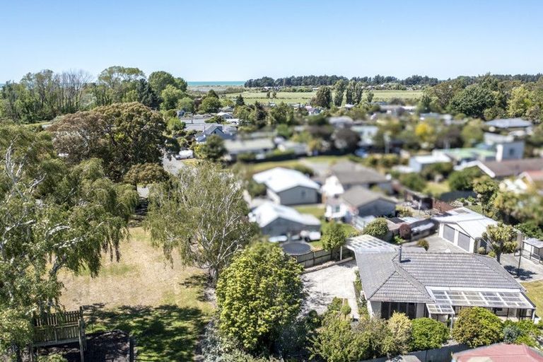 Photo of property in 5 Collins Drive, Waikuku Beach, 7402