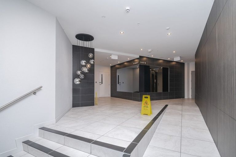 Photo of property in Pinnacle On Victoria, 1401/160 Victoria Street, Te Aro, Wellington, 6011