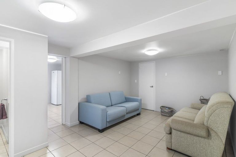 Photo of property in 1/15 Quebec Road, Milford, Auckland, 0620