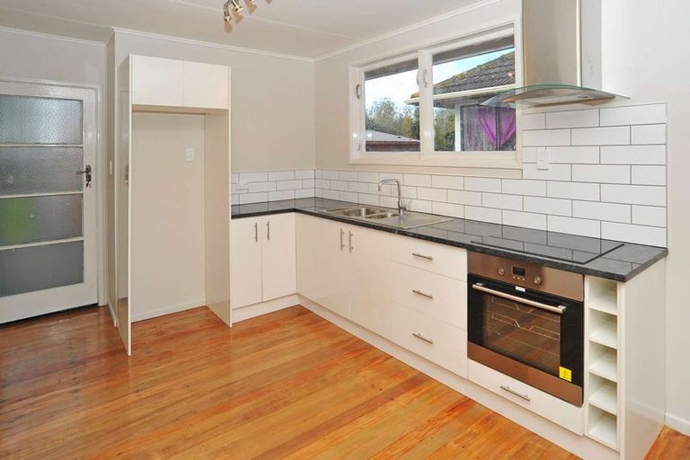 Photo of property in 85 Blake Road, Mangere East, Auckland, 2024