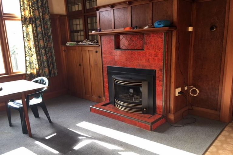 Photo of property in 30 Wharfe Street, South Hill, Oamaru, 9400