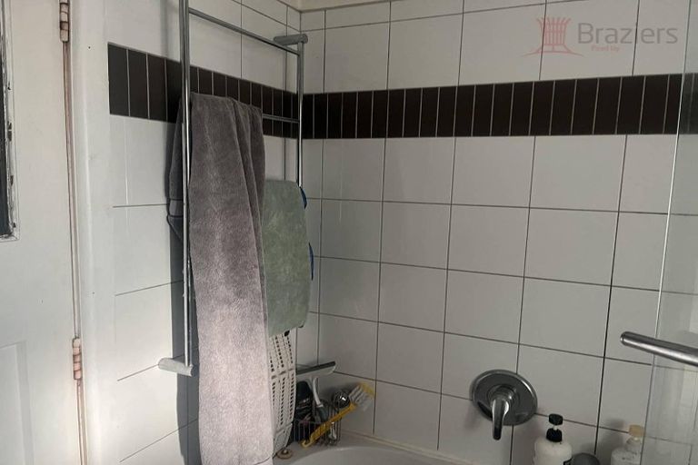 Photo of property in 65 North Parade, Richmond, Christchurch, 8013