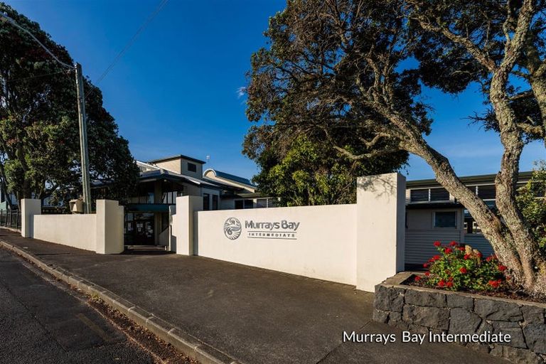 Photo of property in 21 Macnay Way, Murrays Bay, Auckland, 0630