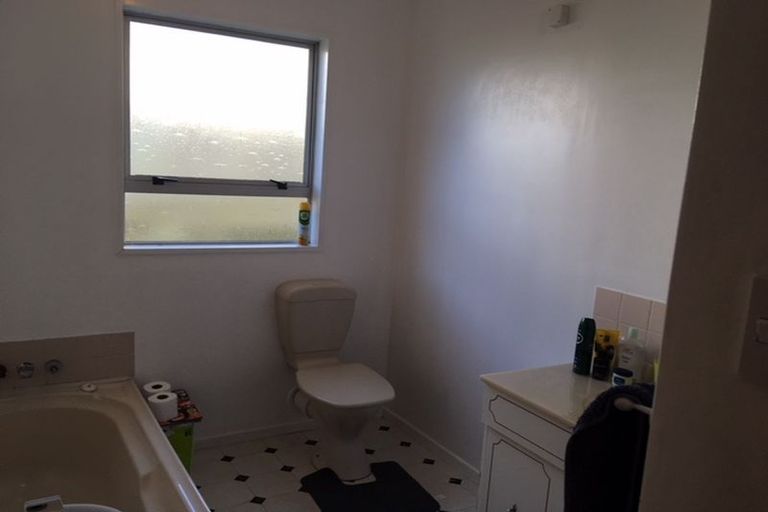 Photo of property in 30 Wharfe Street, South Hill, Oamaru, 9400