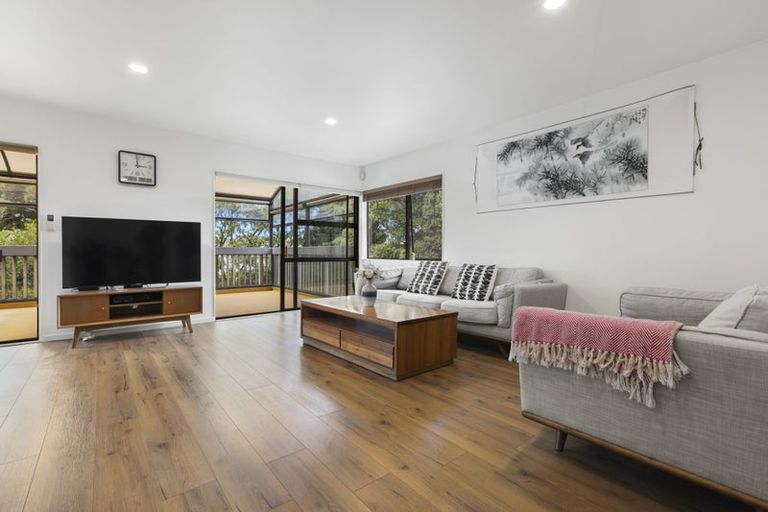 Photo of property in 2/34 Sycamore Drive, Sunnynook, Auckland, 0620