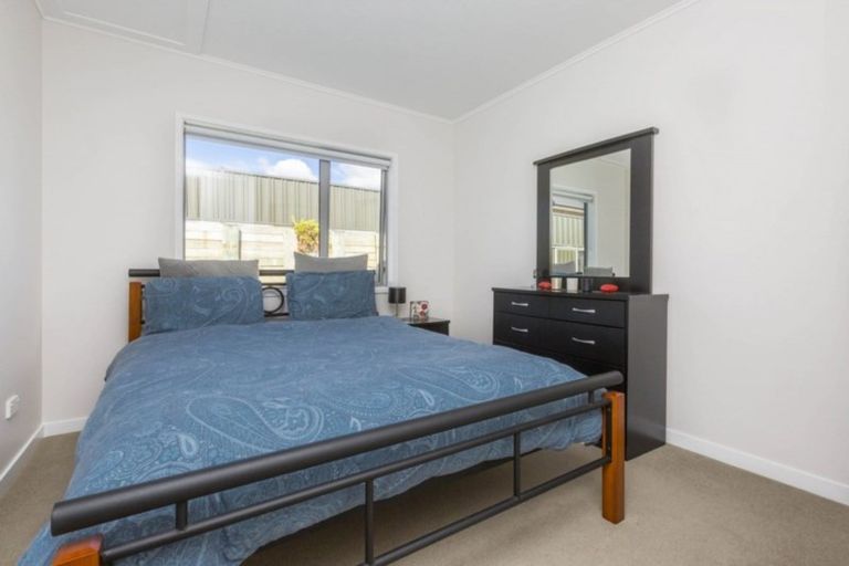 Photo of property in 21 Sunstone Crescent, Brown Owl, Upper Hutt, 5018