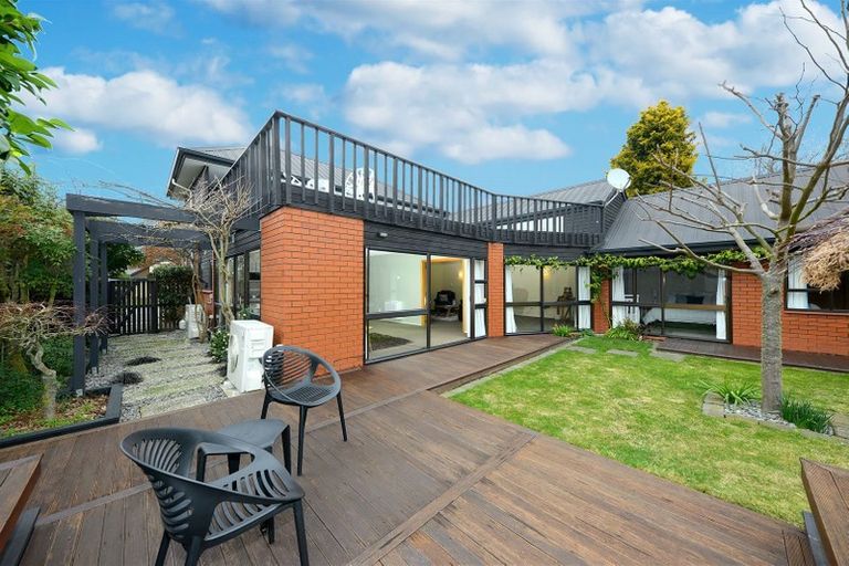 Photo of property in 35 Corfe Street, Ilam, Christchurch, 8041