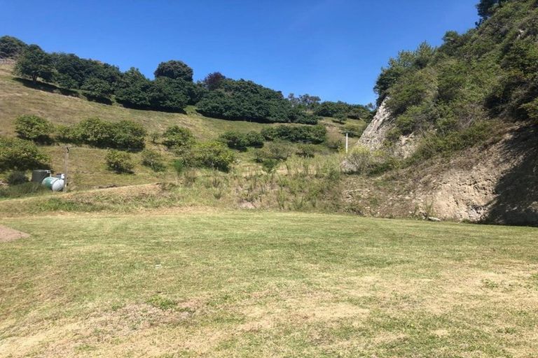 Photo of property in 65 Oak Road, Poraiti, Napier, 4112