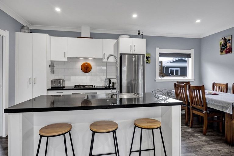 Photo of property in 4 Manatu Lane, Inglewood, 4330