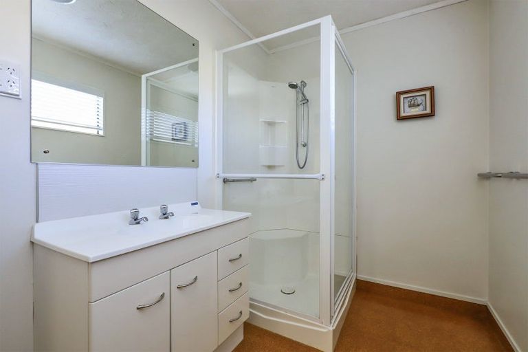 Photo of property in 3/386 Gloucester Street, Taradale, Napier, 4112