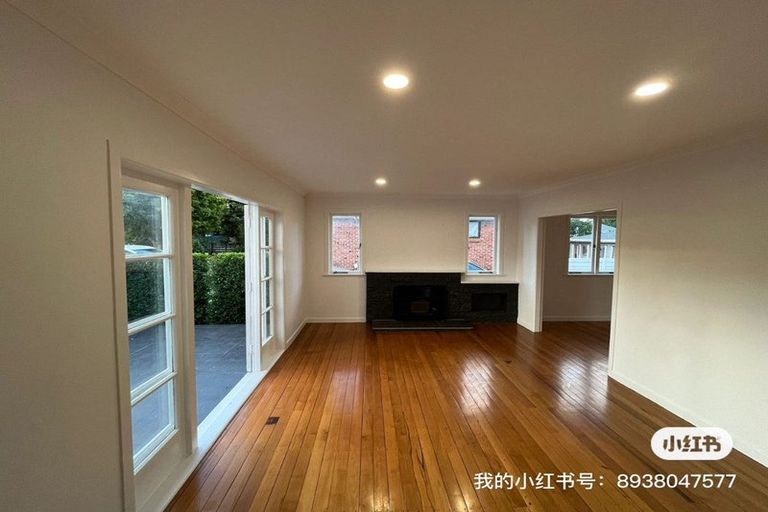 Photo of property in 71 Archibald Road, Kelston, Auckland, 0602