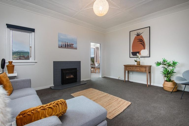 Photo of property in 10 Scotland Terrace, Green Island, Dunedin, 9018