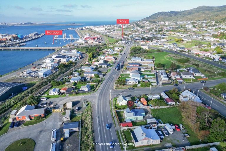 Photo of property in 6 Ocean Beach Road, Bluff, 9814