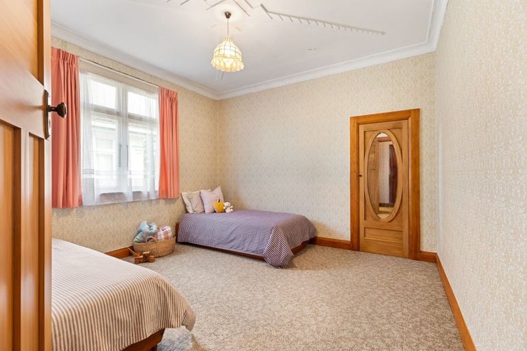 Photo of property in 54 Miro Street, Takaro, Palmerston North, 4410