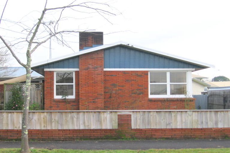 Photo of property in 62 English Street, St Andrews, Hamilton, 3200