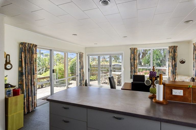 Photo of property in 105 Rangiuru Road, Otaki Beach, Otaki, 5512