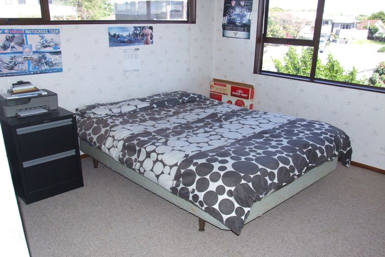 Photo of property in 2 Kempton Place, Richmond Heights, Taupo, 3330