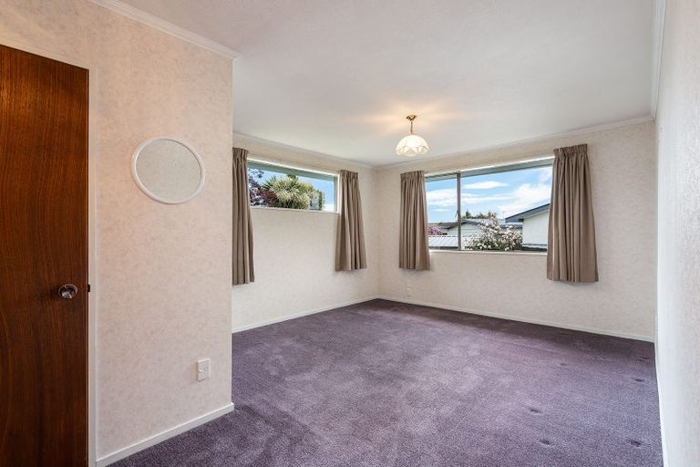 Photo of property in 1 Ash Place, Mosgiel, 9024