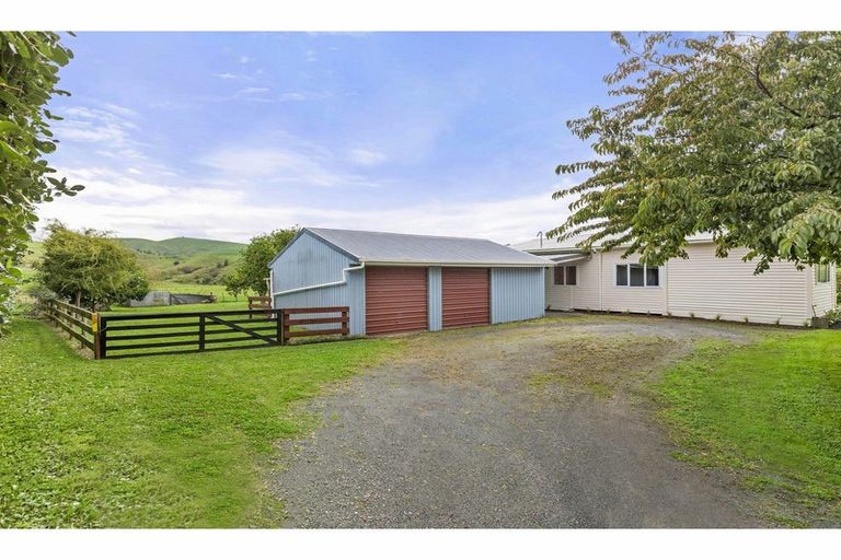 Photo of property in 853 Tahuroa Road, Morrinsville, 3371