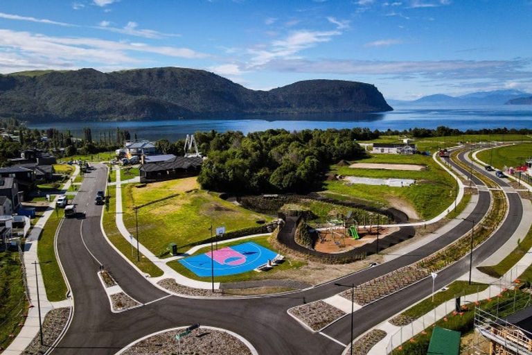 Photo of property in 42 Okaia Drive, Kinloch, Taupo, 3377