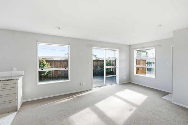 Photo of property in 1/286 Pages Road, Wainoni, Christchurch, 8061