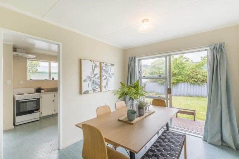 Photo of property in 37 Parakai Street, Paraparaumu, 5032
