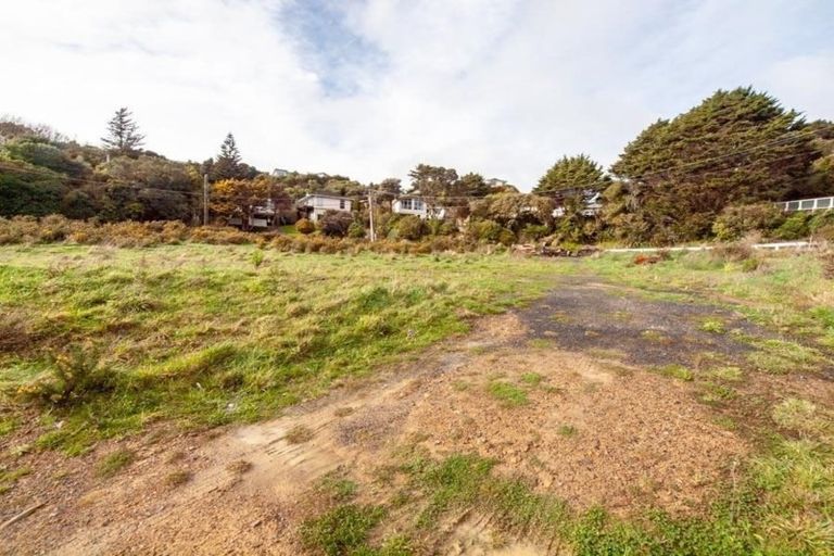 Photo of property in 27 Prestbury Grove, Churton Park, Wellington, 6037