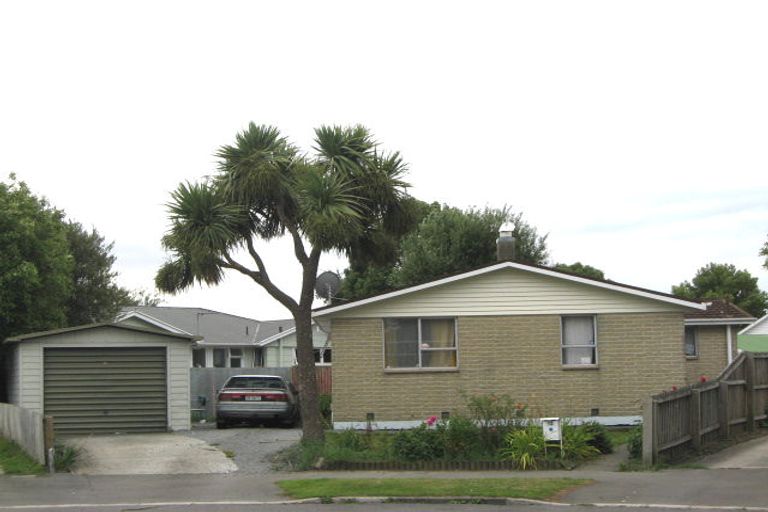 Photo of property in 12 Dalglish Place, Hoon Hay, Christchurch, 8025