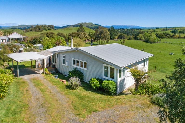 Photo of property in 583 Apley Road, Puketapu, Napier, 4184