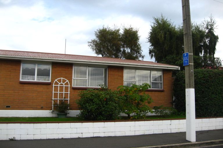 Photo of property in 17 Ruskin Terrace, Caversham, Dunedin, 9012