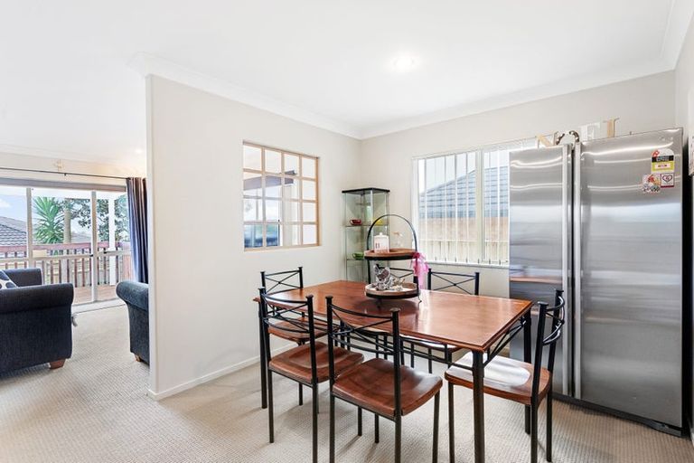 Photo of property in 11 Amaretto Avenue, Flat Bush, Auckland, 2019