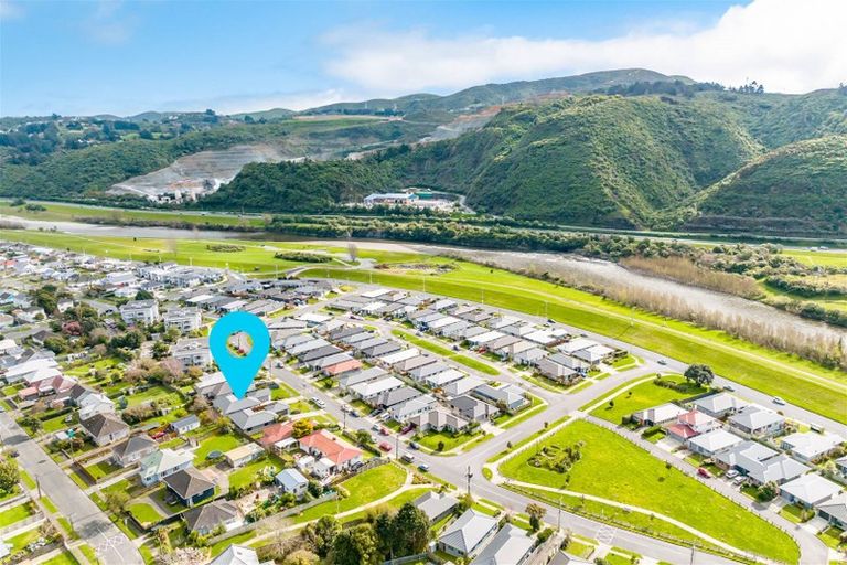 Photo of property in 85 Farmer Crescent, Taita, Lower Hutt, 5011