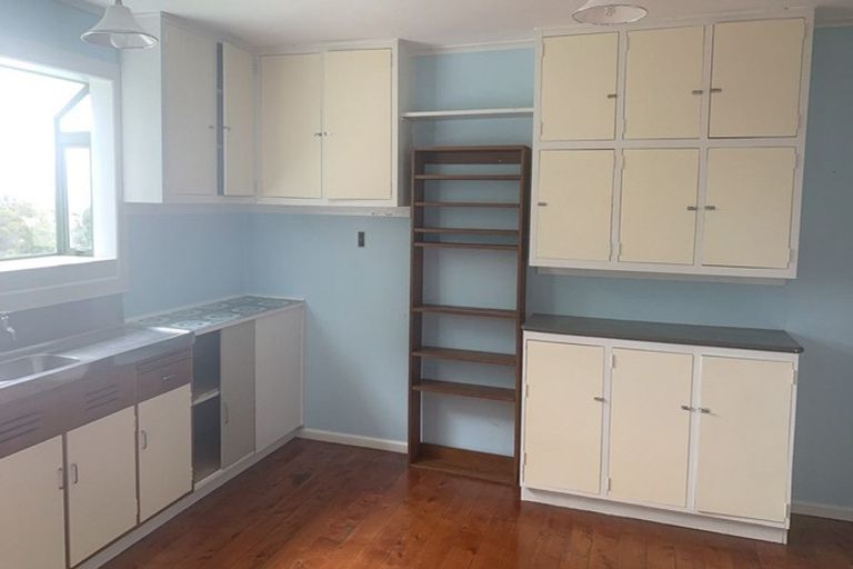 Photo of property in 67 Red Hills Road, Massey, Auckland, 0614