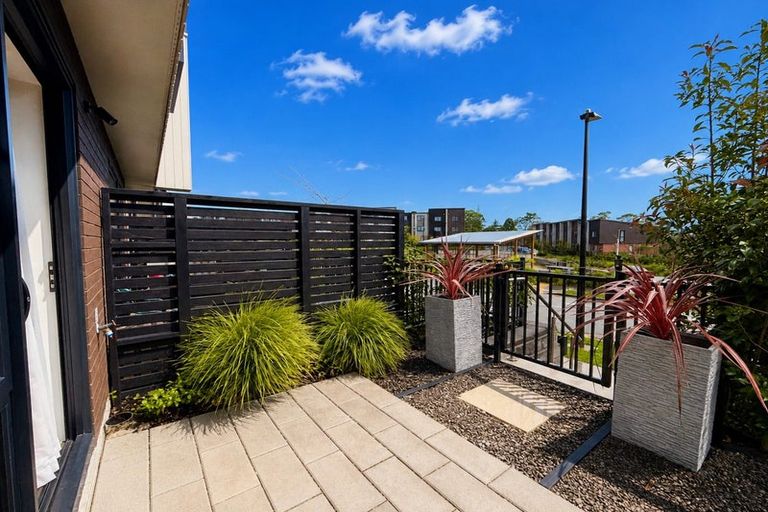 Photo of property in 59 Jabuka Street, Glen Eden, Auckland, 0602