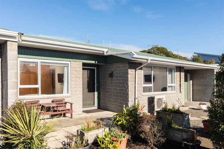 Photo of property in 2/127 Clarence Street, Riccarton, Christchurch, 8011