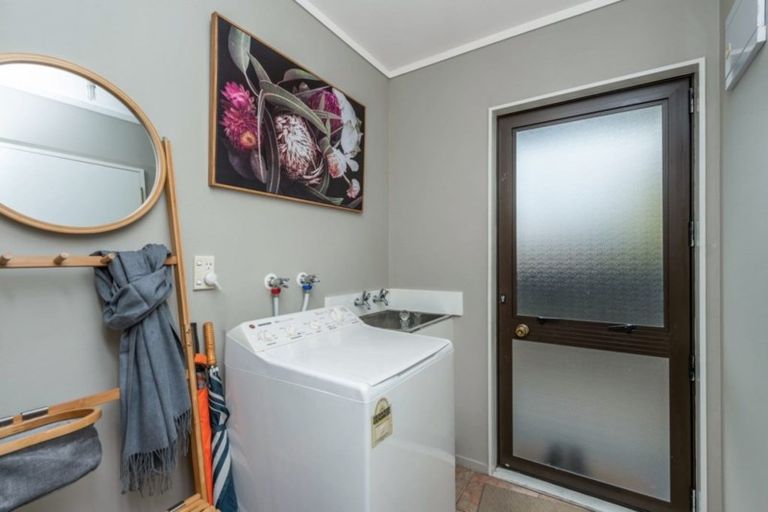 Photo of property in 12 Commodore Avenue, Flagstaff, Hamilton, 3210