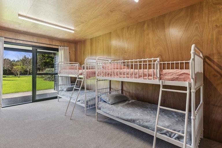 Photo of property in 142 Omaha Flats Road, Tawharanui Peninsula, Warkworth, 0986