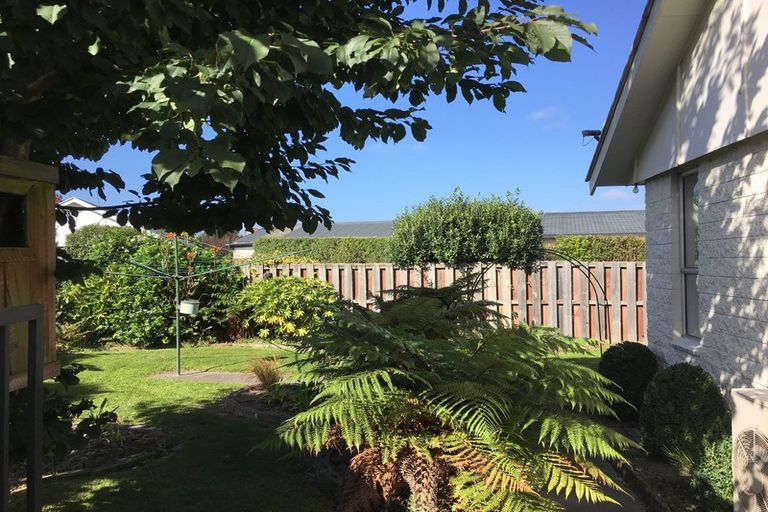 Photo of property in 15 Gibson Drive, Hornby, Christchurch, 8042