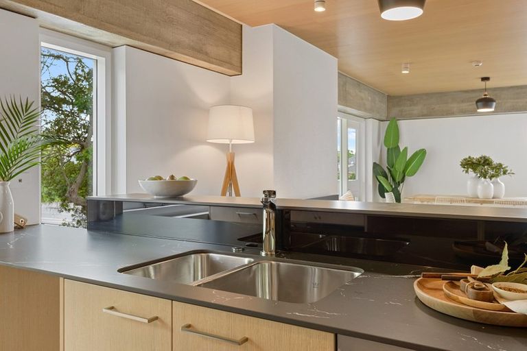 Photo of property in 3/63 Papanui Road, Merivale, Christchurch, 8014