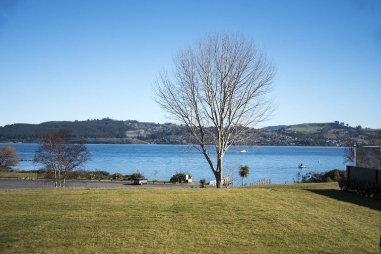 Photo of property in 26 Kuiwai Drive, Rainbow Point, Taupo, 3330