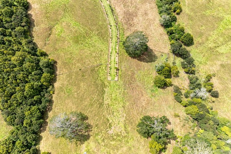 Photo of property in 135 Central Road, Mareretu, Maungaturoto, 0571