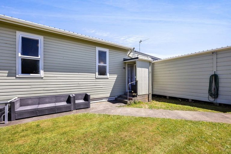 Photo of property in 433 Waihi Road, Normanby, Hawera, 4614