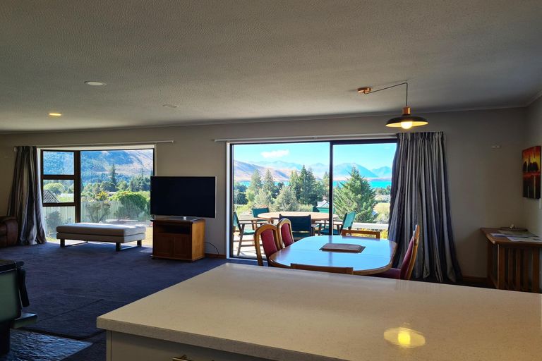 Photo of property in 3 Hamilton Drive, Lake Tekapo, 7999