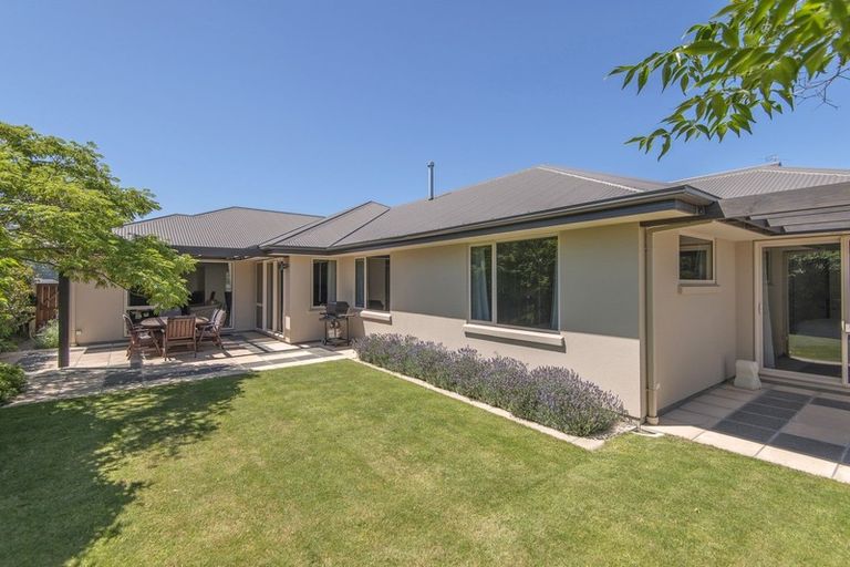 Photo of property in 40 Worsleys Road, Cracroft, Christchurch, 8025