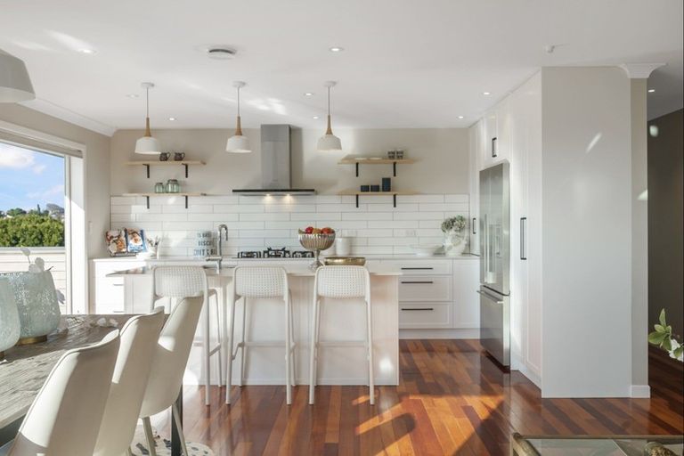 Photo of property in 78 Alexander Street, Cockle Bay, Auckland, 2014