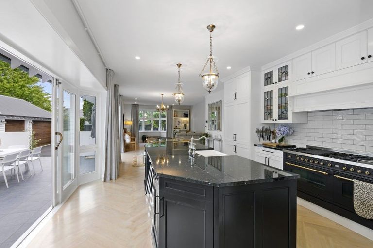 Photo of property in 96a Glandovey Road, Fendalton, Christchurch, 8052