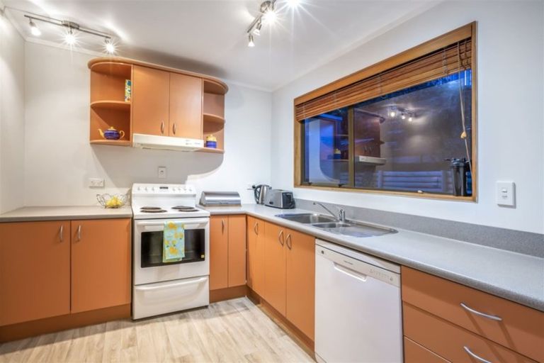 Photo of property in 7 Beauly Grove, Papakowhai, Porirua, 5024